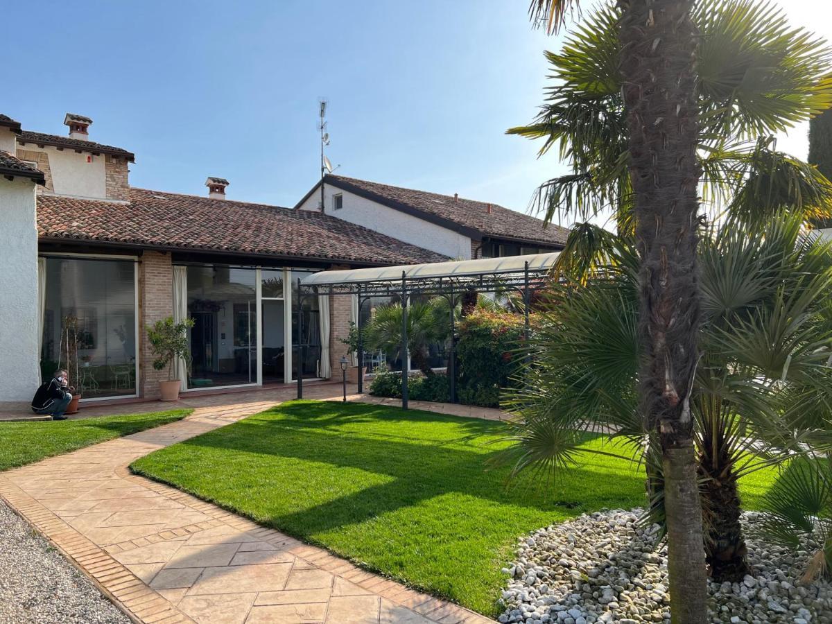 B&B Corte Delle Rose Castiglione Delle Stiviere Luaran gambar