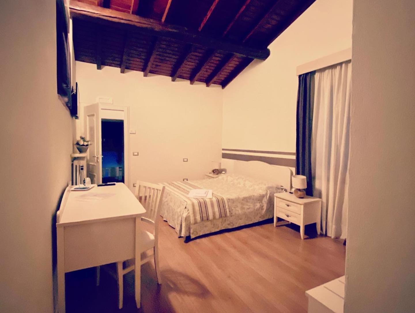 B&B Corte Delle Rose Castiglione Delle Stiviere Luaran gambar