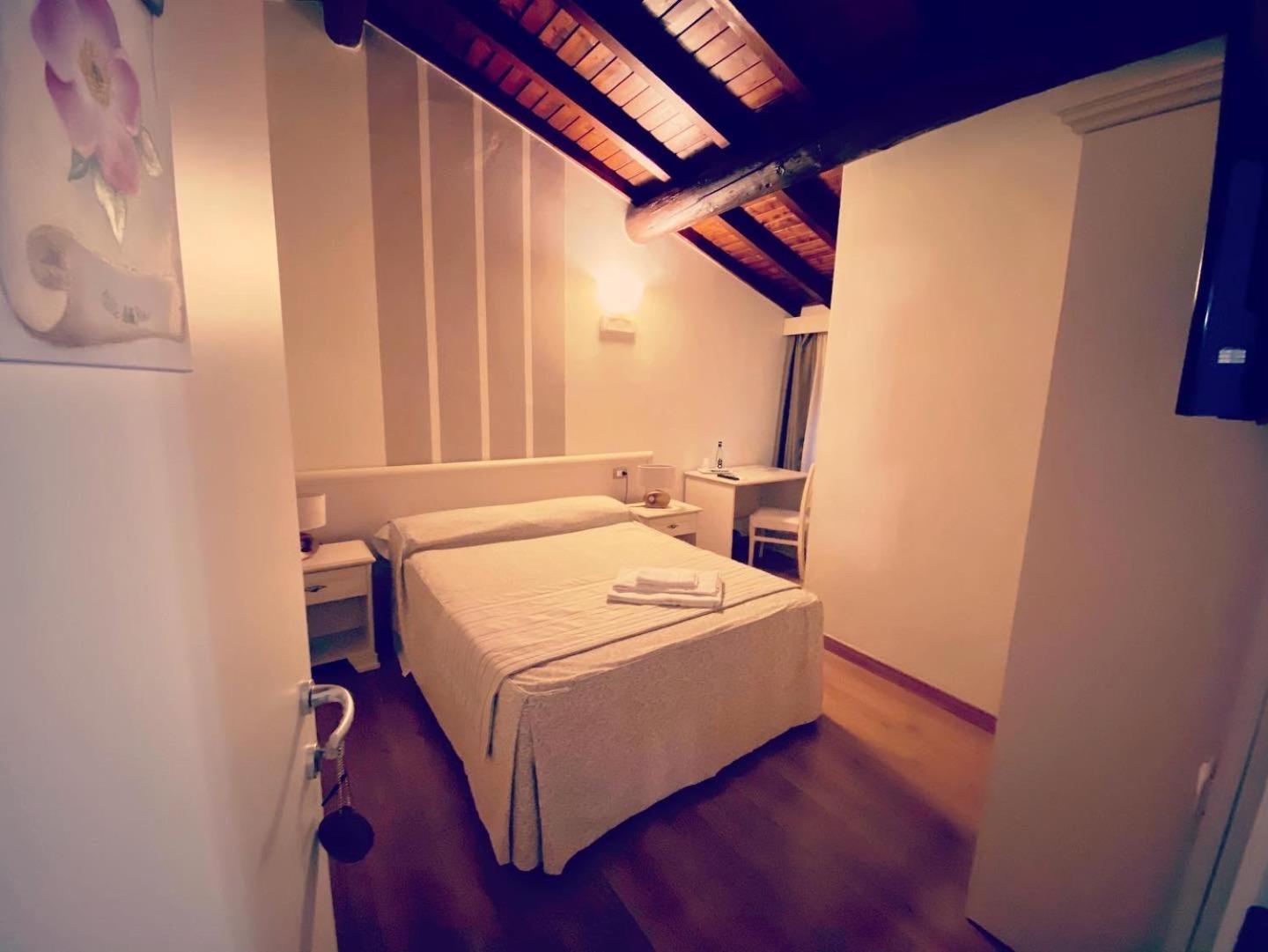 B&B Corte Delle Rose Castiglione Delle Stiviere Luaran gambar