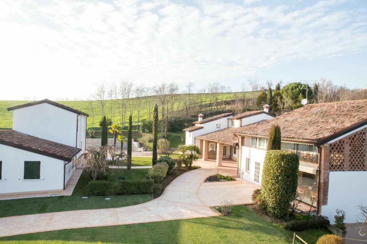 B&B Corte Delle Rose Castiglione Delle Stiviere Luaran gambar