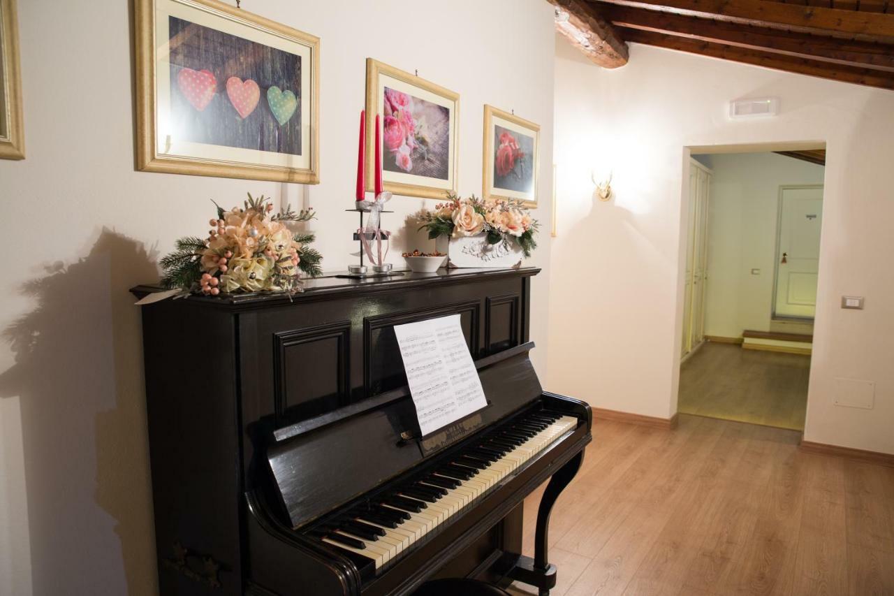 B&B Corte Delle Rose Castiglione Delle Stiviere Luaran gambar